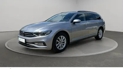 Gebraucht VW Passat Business 150 PS (110 kW) 2023 Pyritsilber metallic Kombi