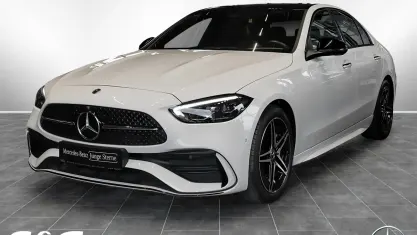 Gebraucht Mercedes C200 AMG 163 PS (119 kW) 2025 Polarweiß uni Limousine