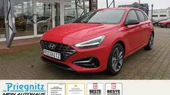 Engine red Gebraucht 2024 Hyundai i30 GO! Limousine | 24.380 € (Fairer Preis)
