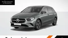 Grau Gebraucht 2024 Mercedes B180 Progressive Van / Kleinbus | 33.900 € (Fairer Preis)