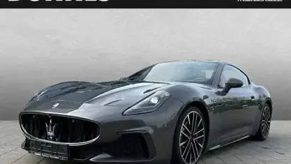 Gebraucht Maserati Granturismo 549 PS (403 kW) 2023 Grau (grigio maratea) Coupé