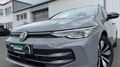 Mondsteingrau Gebraucht 2024 VW Golf VIII Goal Kombi | 25.860 € (Superpreis)