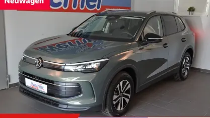 Neu VW Tiguan 150 PS (110 kW) 2026 Grün SUV