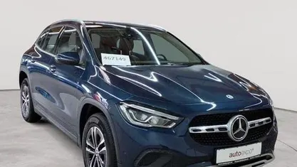 Gebraucht Mercedes GLA180 Style 116 PS (85 kW) 2023 Denimblau metallic SUV