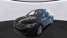 Schwarz Gebraucht 2021 VW Tiguan Elegance SUV | 31.490 € (Fairer Preis)