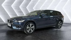 Denim blue metallic (723) Gebraucht 2024 Volvo V60 CC Plus Kombi | 43.880 € (Guter Preis)