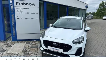 Gebraucht Ford Fiesta Active X 125 PS (91 kW) 2022 Frostweiß Kleinwagen