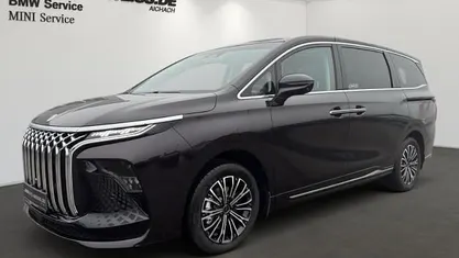 Gebraucht DFSK Forthing 9 245 PS (180 kW) 2025 Van / Kleinbus