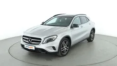 Grau Gebraucht 2016 Mercedes GLA180 Urban SUV | 18.130 € (Fairer Preis)