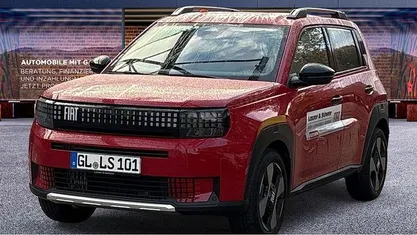 Gebraucht Fiat Grande Panda La Prima 101 PS (74 kW) 2025 Rot Kleinwagen