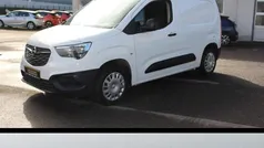 Weiß Gebraucht 2022 Opel Combo Edition Van / Kleinbus | 14.990 € (Fairer Preis)