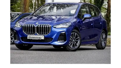 Gebraucht BMW 223 Active Tourer M Sport 204 PS (150 kW) 2025 Blau Van / Kleinbus