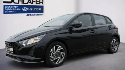 Neu Hyundai i20 Comfort 101 PS (74 kW) 2025 Phantom black / met Kleinwagen