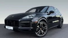 Tiefschwarzmetallic Gebraucht 2021 Porsche Cayenne SUV | 69.400 € (Fairer Preis)