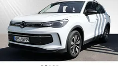 Pure white (weiß) Gebraucht 2025 VW Tiguan Life SUV | 37.380 € (Fairer Preis)