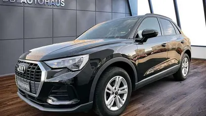 Gebraucht Audi Q3 Ambiente 150 PS (110 kW) 2023 Schwarz SUV