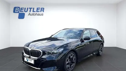 Schwarz Gebraucht 2025 BMW 520 M Sport Kombi | 49.850 € (Superpreis)