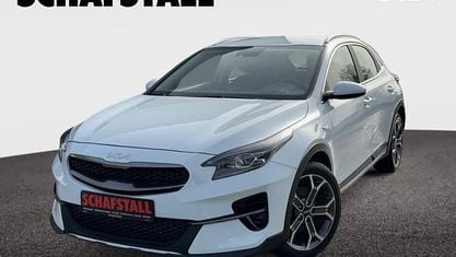 Używany Kia XCeed Comfort 160 KM (117 kW) 2021 Biały SUV