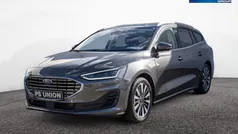 Grau Gebraucht 2024 Ford Focus Titanium X Kombi | 27.990 € (Fairer Preis)