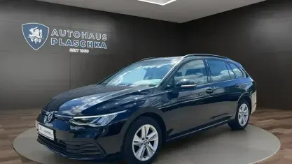 Gebraucht VW Golf VIII Life 150 PS (110 kW) 2021 Schwarz Kombi