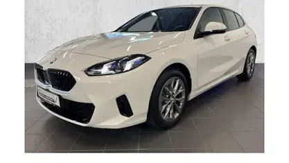 Second-hand BMW 120 Sport Line 170 CP (125 kW) 2025 Alb Hatchback