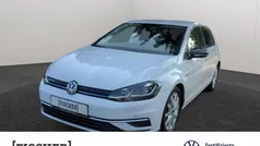 Weiss Gebraucht 2019 VW Golf VII IQ Drive Limousine | 16.876 € (Fairer Preis)