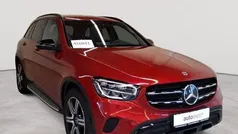 Designo hyazinthrot metallic Gebraucht 2022 Mercedes GLC200 Night SUV | 31.990 € (Superpreis)