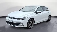 Weiß Gebraucht 2023 VW Golf VIII Style Limousine | 26.460 € (Fairer Preis)