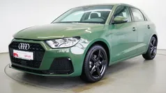 Distriktgrün metallic Gebraucht 2024 Audi A1 Sportback Advanced Kleinwagen | 23.790 € (Superpreis)