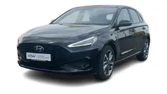 Schwarz Gebraucht 2024 Hyundai i30 Advantage Limousine | 23.989 € (Fairer Preis)