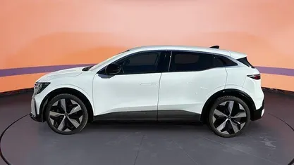 Gebraucht Renault Megane E-Tech 160 kW (218 PS) 2022 Gletscherweiss Limousine