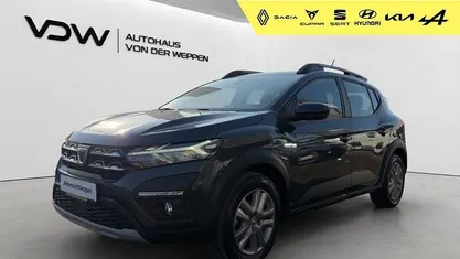 Gebraucht Dacia Sandero Comfort 91 PS (66 kW) 2022 Grau Kleinwagen