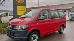Rot Gebraucht 2017 VW Caravelle Van / Kleinbus | 26.990 € (Fairer Preis)