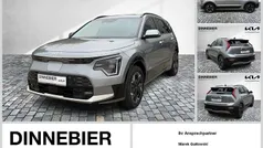 Grau (metallic) Gebraucht 2024 Kia e-Niro Inspiration SUV | 31.279 € (Guter Preis)