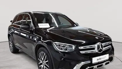 Gebraucht Mercedes GLC220 194 PS (142 kW) 2022 Schwarz SUV
