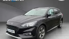 Obsidianschwarz metallic Gebraucht 2021 Ford Focus Active Kombi | 17.990 € (Fairer Preis)