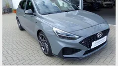 Grau Gebraucht 2021 Hyundai i30 Comfort Kombi | 17.990 € (Fairer Preis)