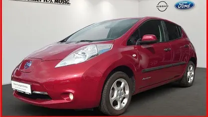 Gebraucht Nissan Leaf Acenta 80 kW (109 PS) 2013 Rot schwarz Kleinwagen