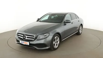 Używany Mercedes E220 Avantgarde 194 KM (142 kW) 2017 Szary Sedan/Limuzyna