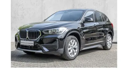 Używany BMW X1 Advantage 136 KM (100 kW) 2022 Czarny SUV