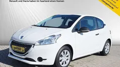Weiß Gebraucht 2013 Peugeot 208 Access Kleinwagen | 4.900 € (Teuer)