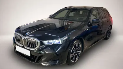 Gebraucht BMW 520 M Sport 190 PS (139 kW) 2025 Schwarz