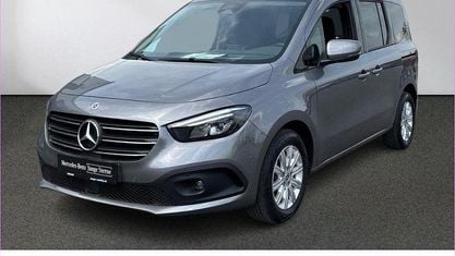 Gebraucht Mercedes T180 Progressive 116 PS (85 kW) 2025 Grau Van / Kleinbus