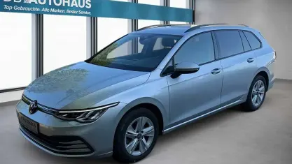 Gebraucht VW Golf VIII Life 116 PS (85 kW) 2023 Silber Kombi