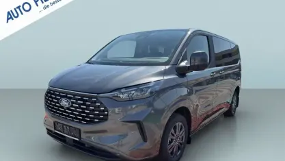 Gebraucht Ford Tourneo Titanium 150 PS (110 kW) 2025 Magnetic metallic Van / Kleinbus