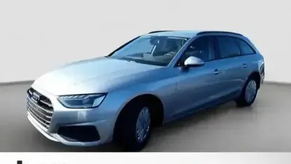 Używany Audi A4 136 KM (100 kW) 2024 Srebrny Kombi