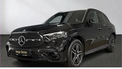 Unilack schwarz Gebraucht 2023 Mercedes GLC300 AMG line SUV | 58.880 € (Fairer Preis)