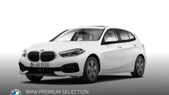 Weiß Gebraucht 2021 BMW 118 Sport Line Kleinwagen | 21.900 € (Fairer Preis)