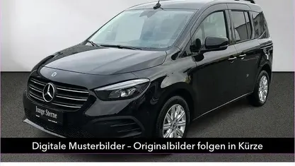 Schwarz Gebraucht 2024 Mercedes 180 Progressive Limousine | 30.450 € (Fairer Preis)