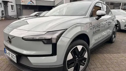 Gebraucht 2025 Volvo EX30 Core SUV | 35.999 € (Superpreis)